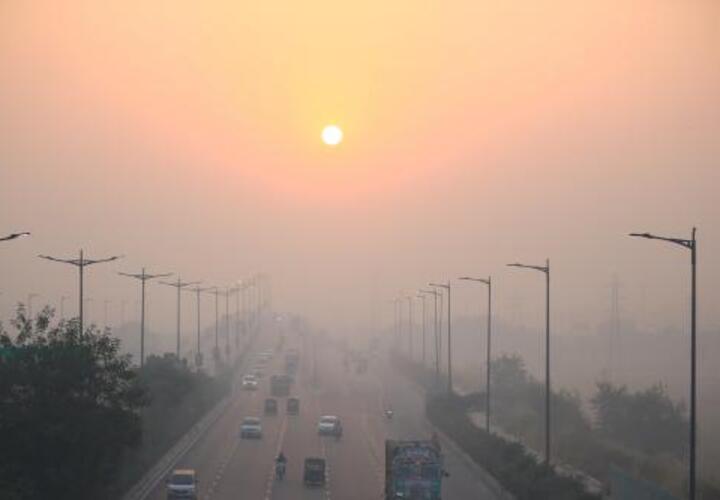 Smoggy polluted highway